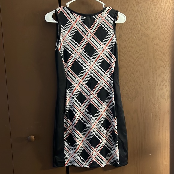 Women’s dress - Picture 5 of 6